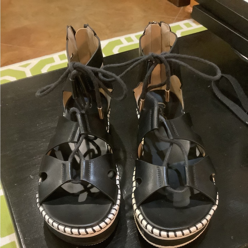 Sleek Black Gladiator Sandals